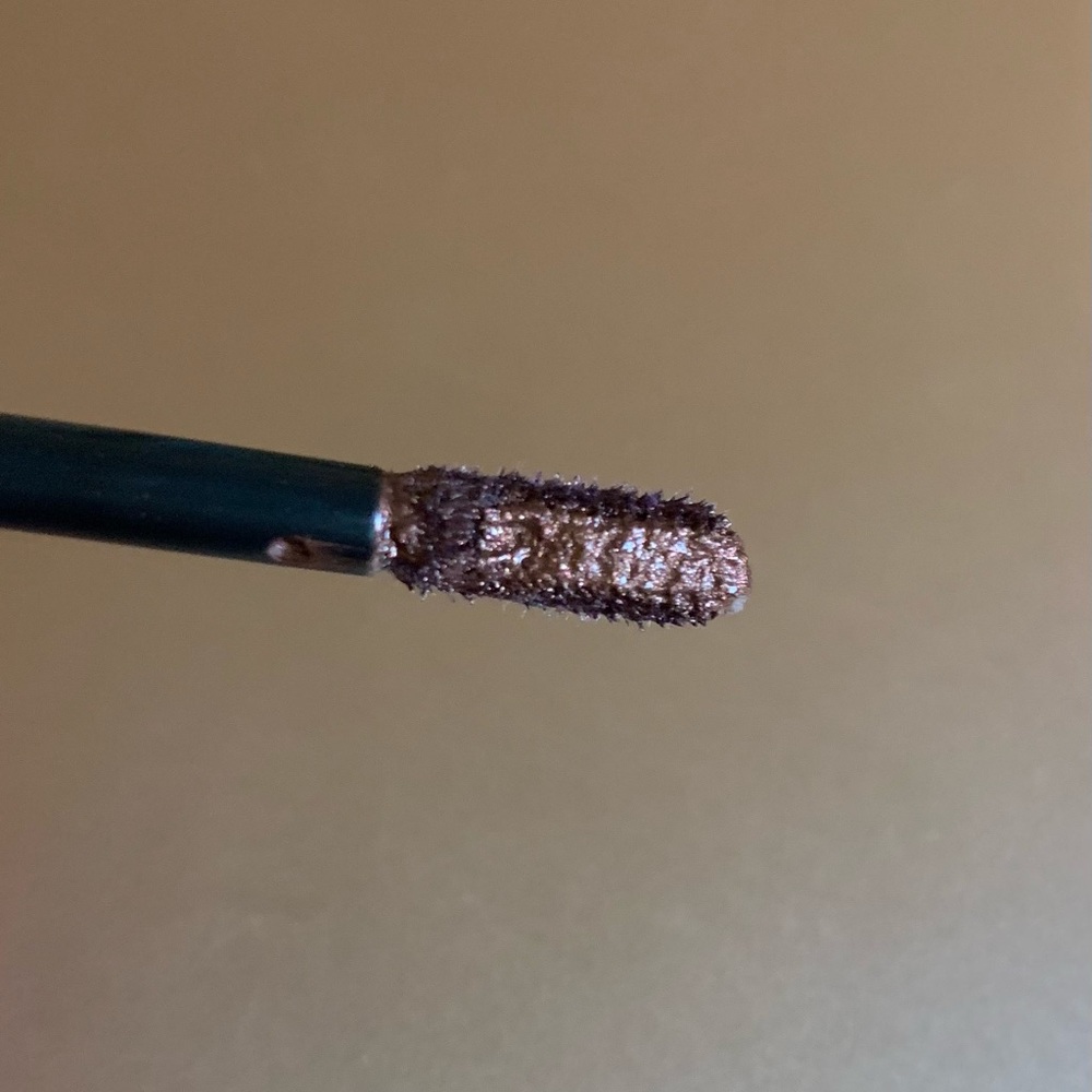 Stila Shimmer and Glow liquid eye shadow in Twig - Picture 4 of 4